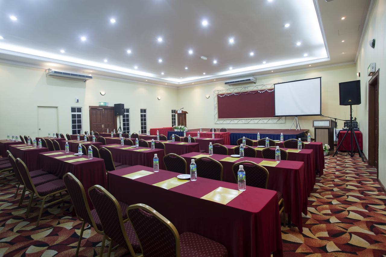 Hotel Seri Malaysia Ipoh Buitenkant foto